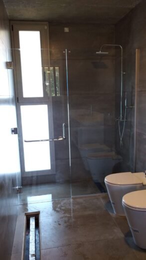 mapara fija puerta batiente